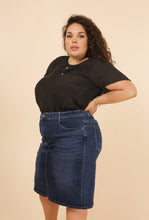 Prenesite sliku u preglednik galerije, Jeans suknja (pojedinačne veličine 44-54)