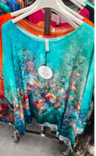 Naložite sliko v pregledovalnik galerije, Tunika, široka, UNI velikost do 60, Tiffany zelena in oranžna barva (3539)

