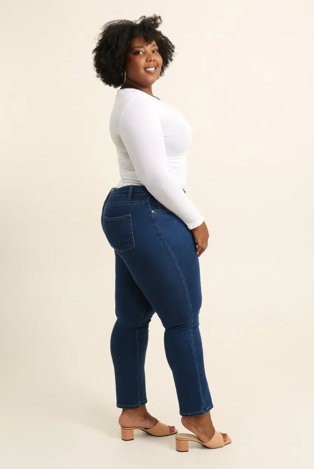 Jeans - kavbojke - VISOK PAS, v velikostih 44-54 TEMNO MODRE