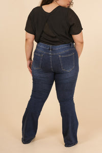 Jeans - kavbojke, široke hlačnice spodaj - VISOK PAS, v velikostih 44-54, TEMNO MODRE